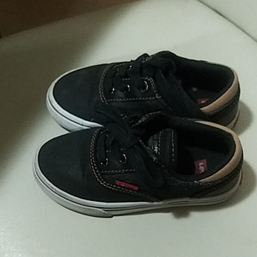 Levi shoes